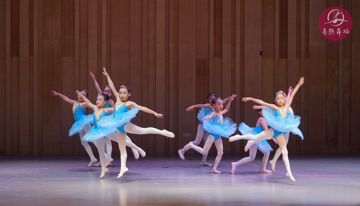 儿童学习芭蕾舞不要错过最佳年龄！(图4)